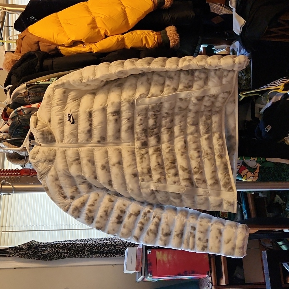 Nike Marbled Puffer jacket